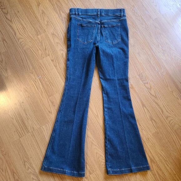 NEW NWT! SPANX FLARE JEANS HIGH RISE WAIST STRETCH DENIM AUTHENTIC BLUE sz M - Picture 4 of 6